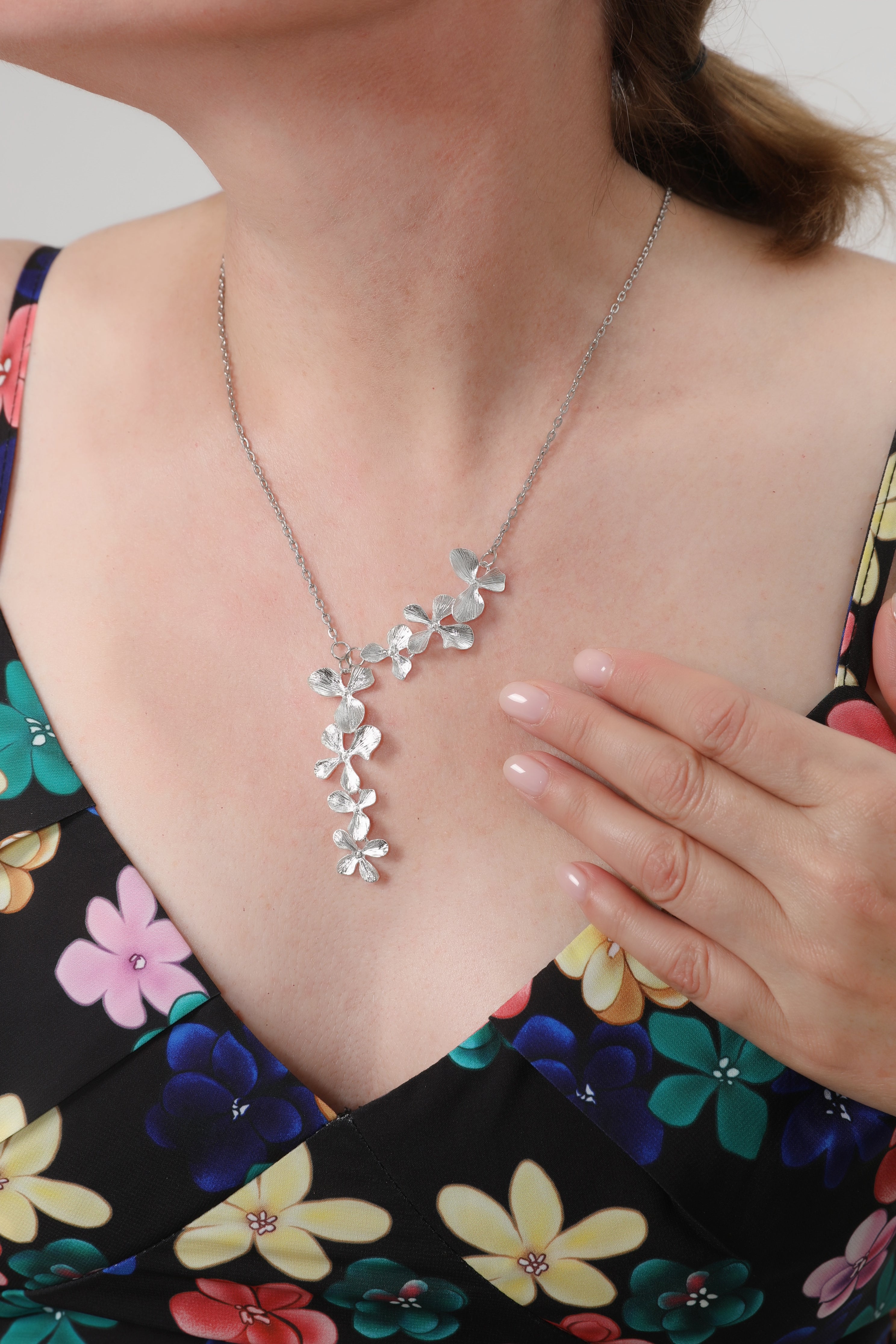 Vintage Silver Flower Necklace