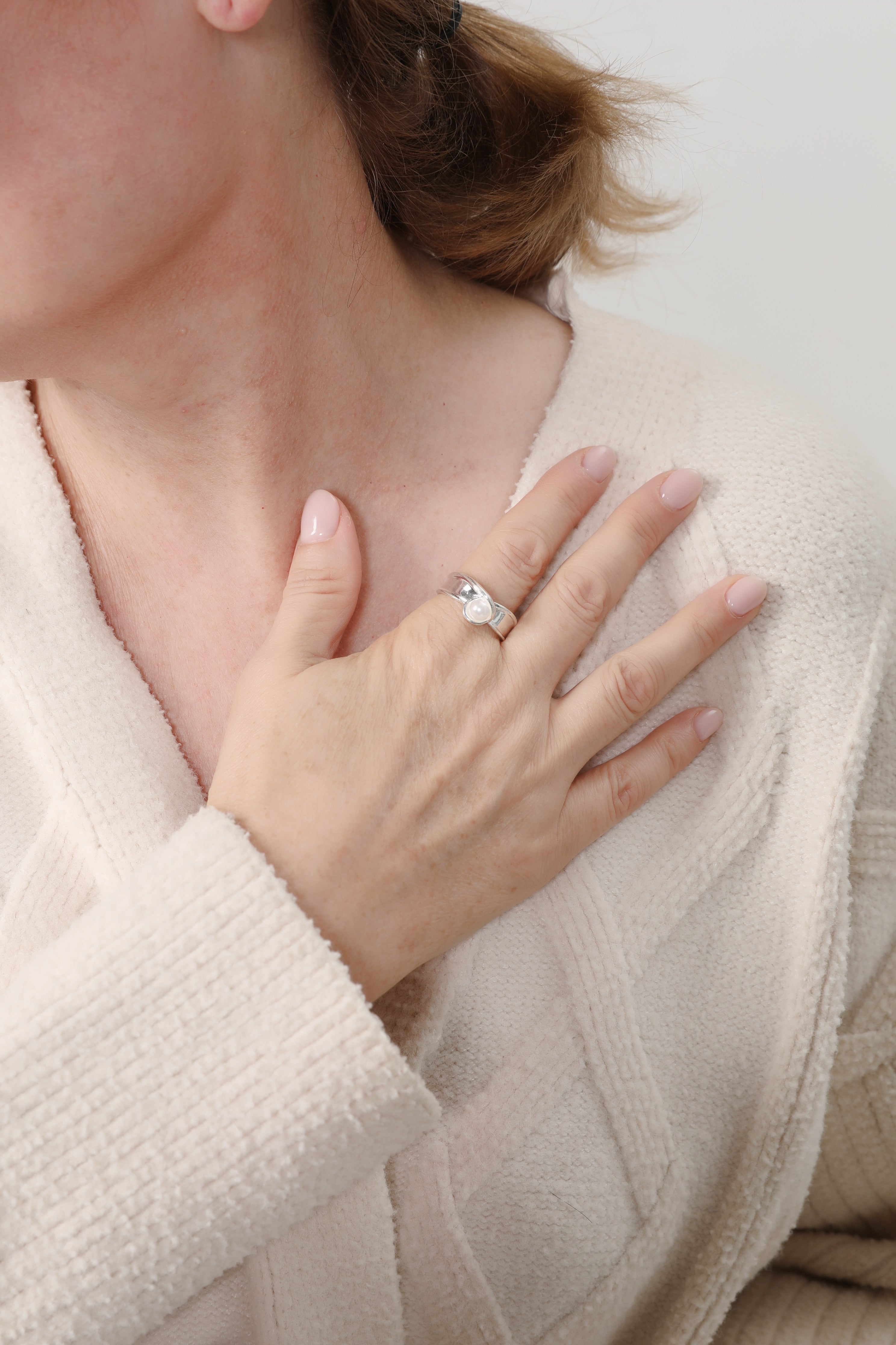 Vintage Inlaid Pearl Ring