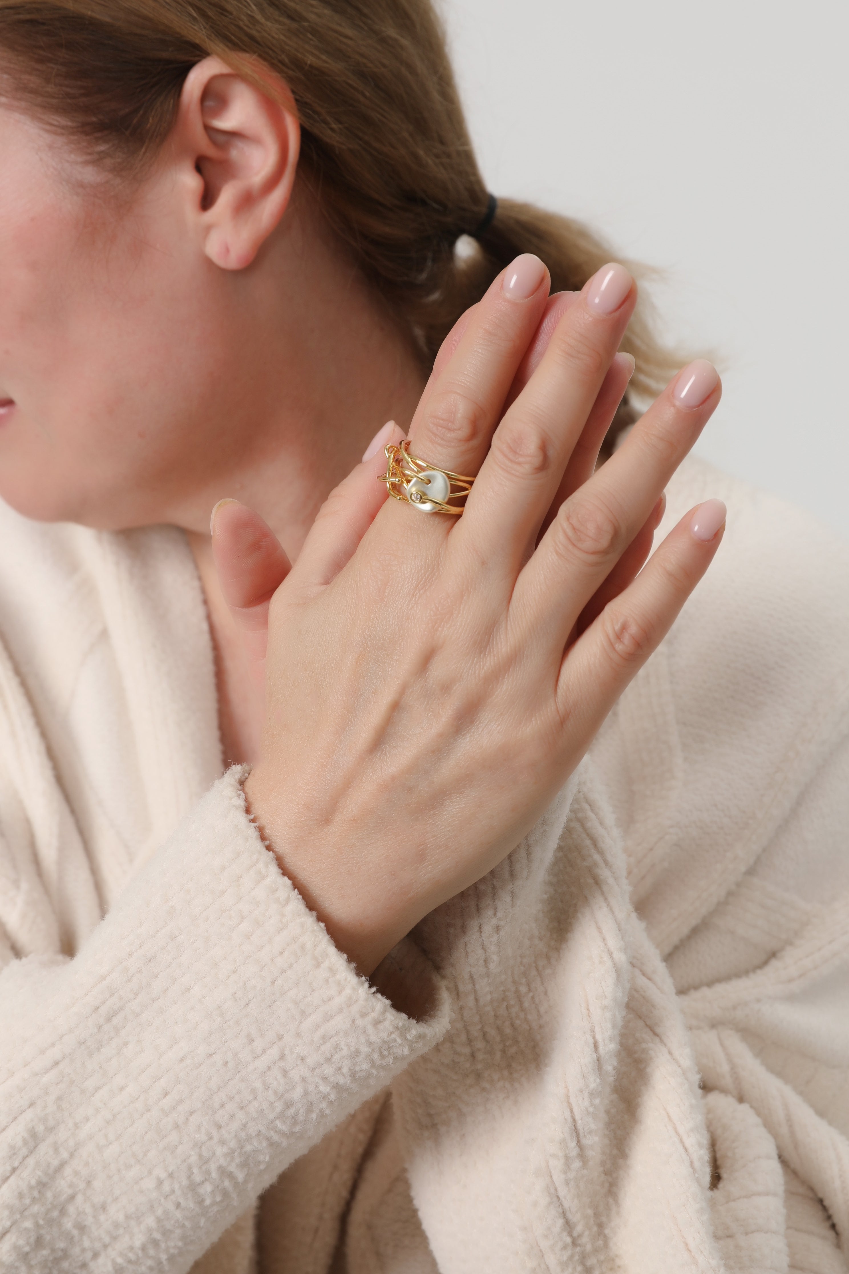 Vintage Thin Golden & Pearl Ring