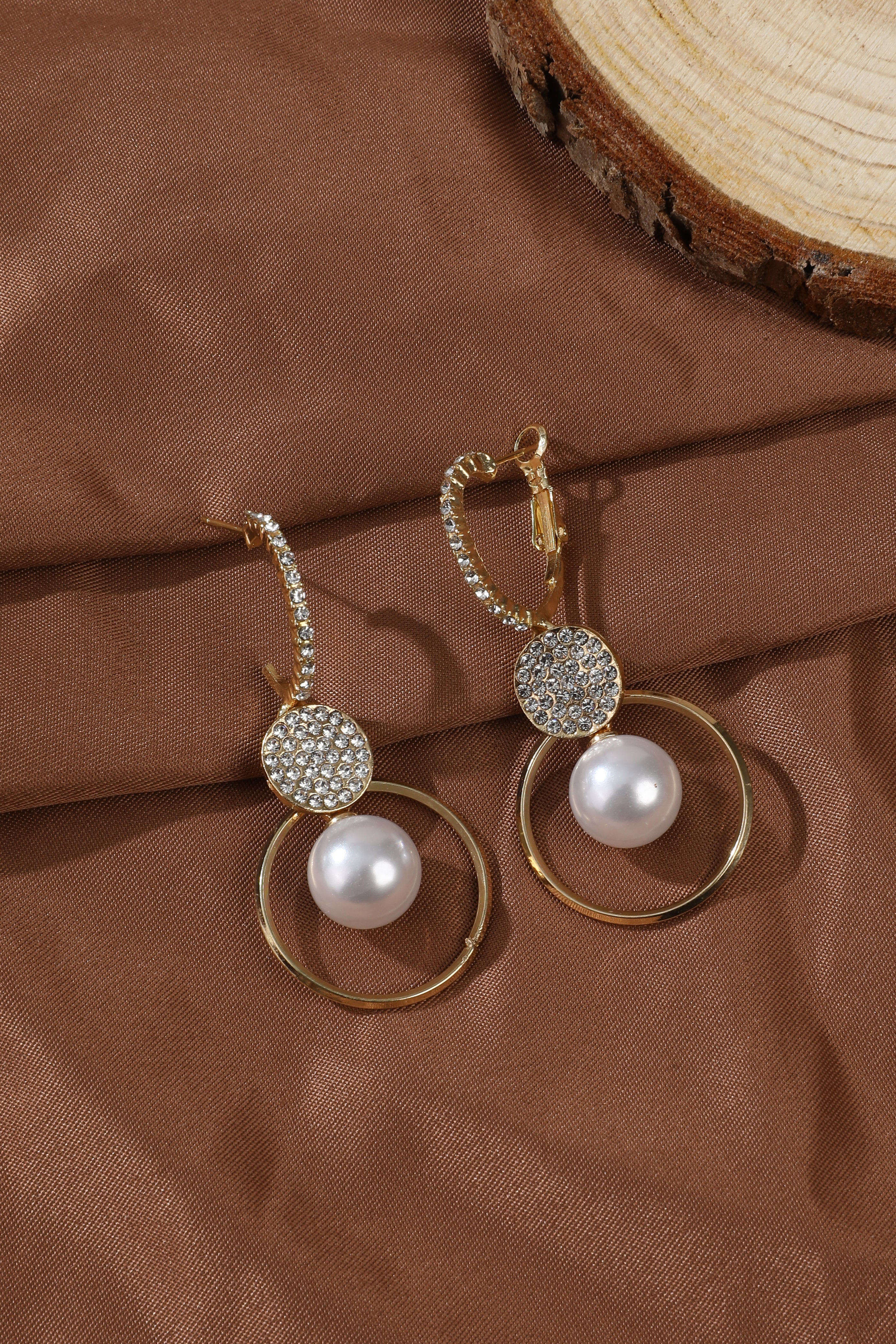 Luxury Earrings with Cultured Pearls and Zircons