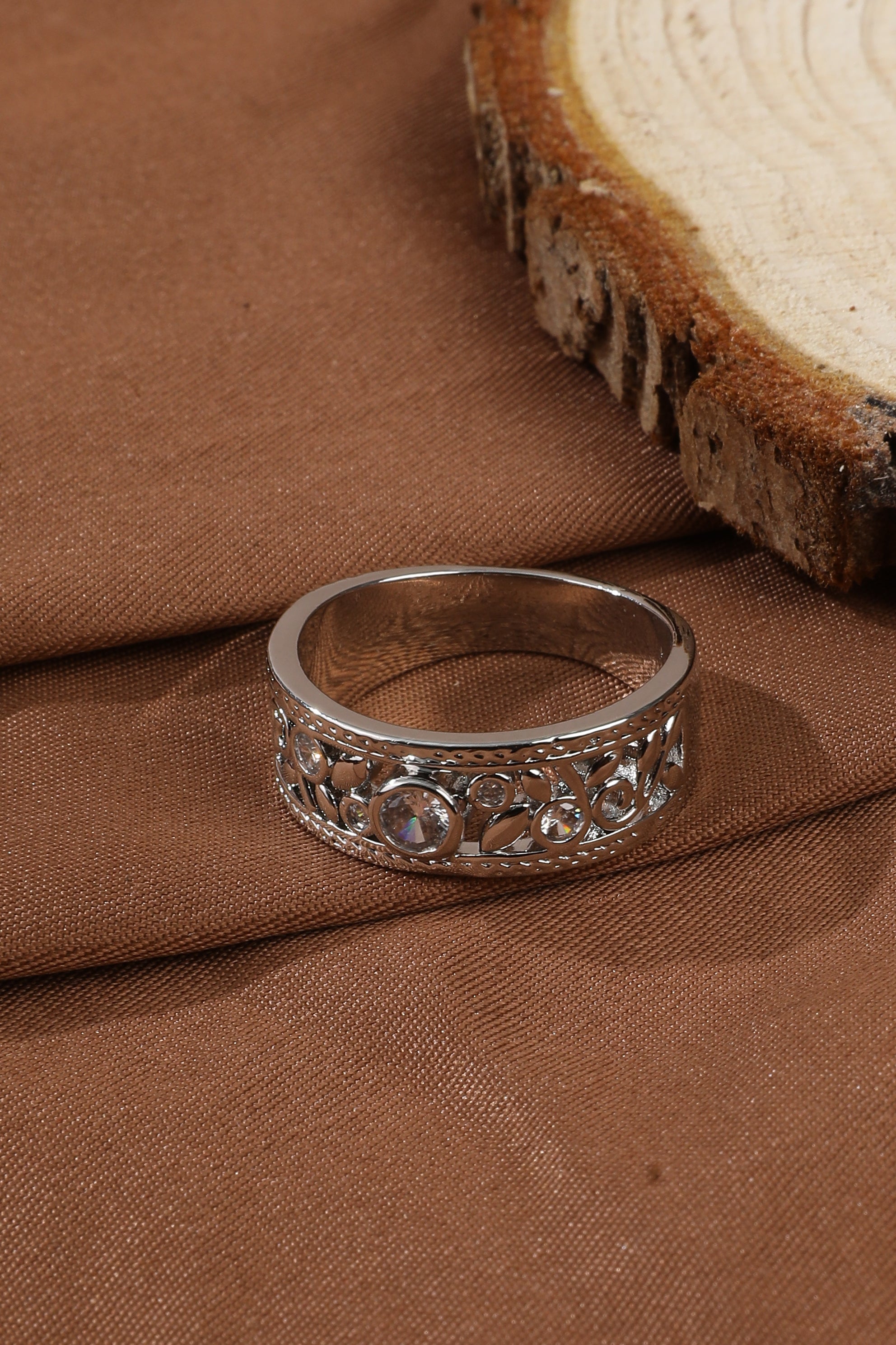 Vintage Silver & Zirconia Ring