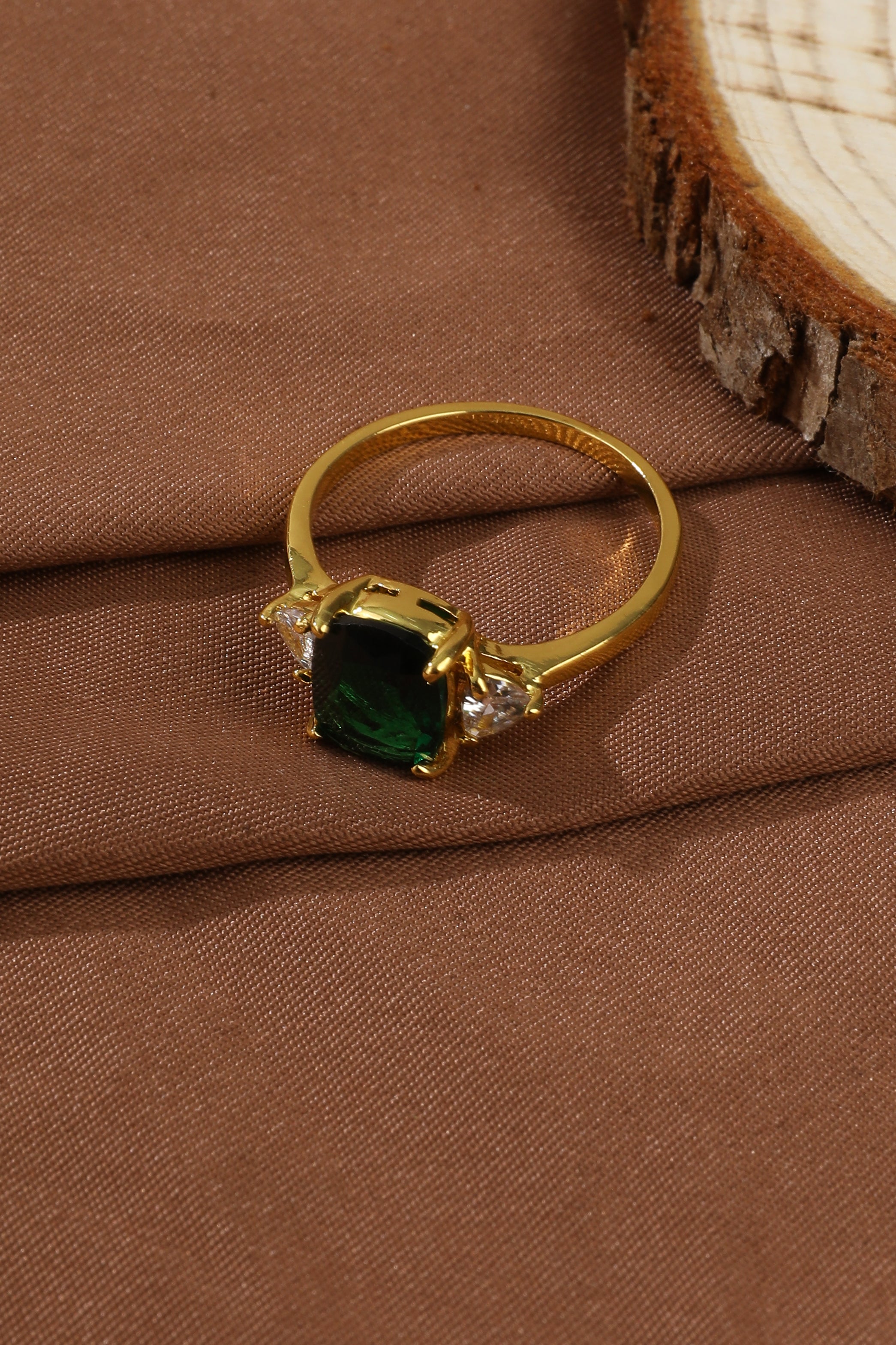 Green Zirconia Ring in Gold