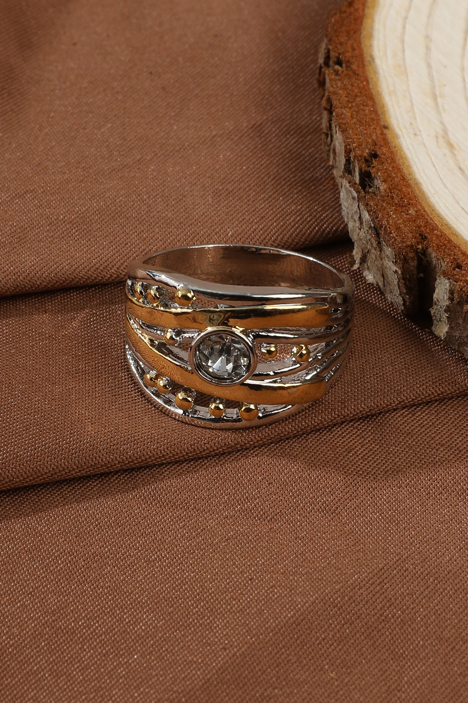 Vintage Gold Inlaid Zirconia Ring