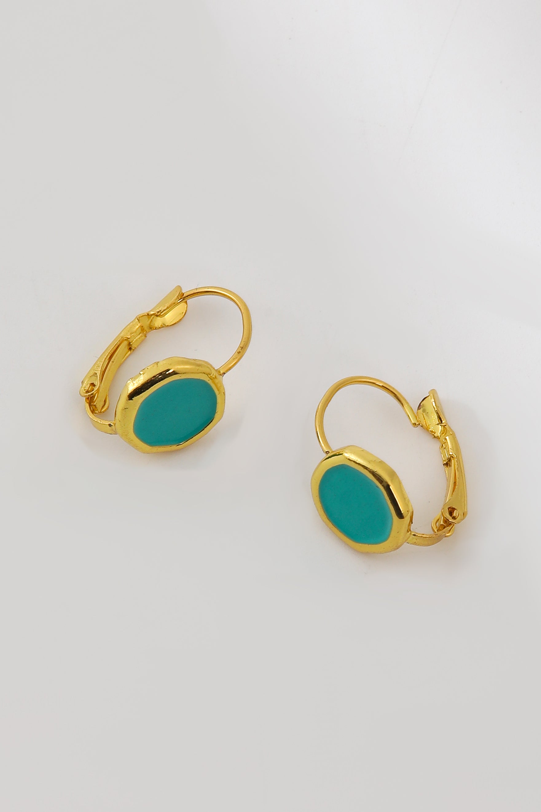 Vintage Turquoise Earrings in Gold